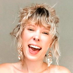 Blondie Blooms 🌿 photo