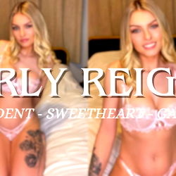 𝗖𝗮𝗿𝗹𝘆 𝗥𝗲𝗶𝗴𝗻𝘀 🩷 photo