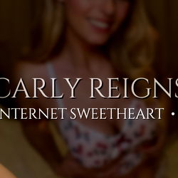 𝗖𝗮𝗿𝗹𝘆 𝗥𝗲𝗶𝗴𝗻𝘀 🩷 photo