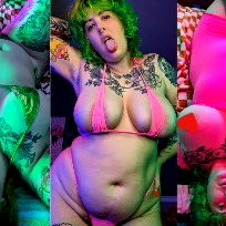 Finch 🖤🕸 photo