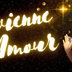 Vivienne l'Amour - Chat With Me photo