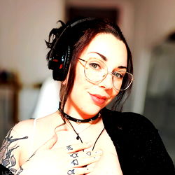 Leah Von Noire photo