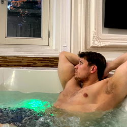 Nicolas_ferrington photo