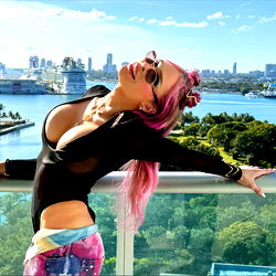 Aurora North 🏳️‍⚧️🦄 photo