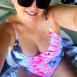 🚨 FREE Vids on Page 🚨 photo