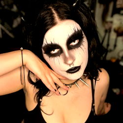 Lindsxyz 🖤🐾 photo