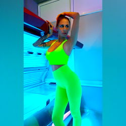 🪭Miss Tina🪭 photo