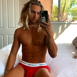 Nathaniel Taplin photo