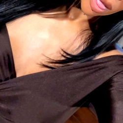 Your AMAZON domme🍆🍑 photo