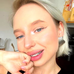 Anastasia Diamond 🌹 photo