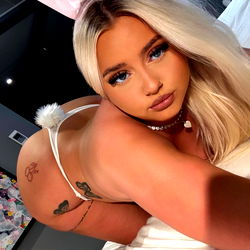 Bethany Jane 👩🏼 photo