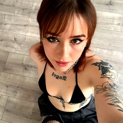 Angel 🌙🌿 photo