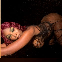 Miss Nene Banks 🏦 photo