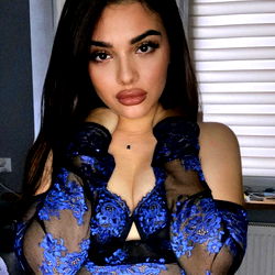 AnnaRED 19 y.o photo