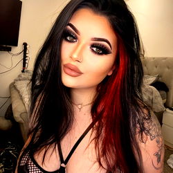 𝚂𝙷𝙰𝙽✨ photo