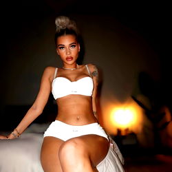 Hannn 🖤✨  (YOUR FAVORITE BABE) photo