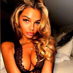 Daisy-May 💙 photo