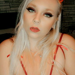 𝕷𝖎𝖑𝖑𝖎𝖆𝖓𝖆 ♡ photo